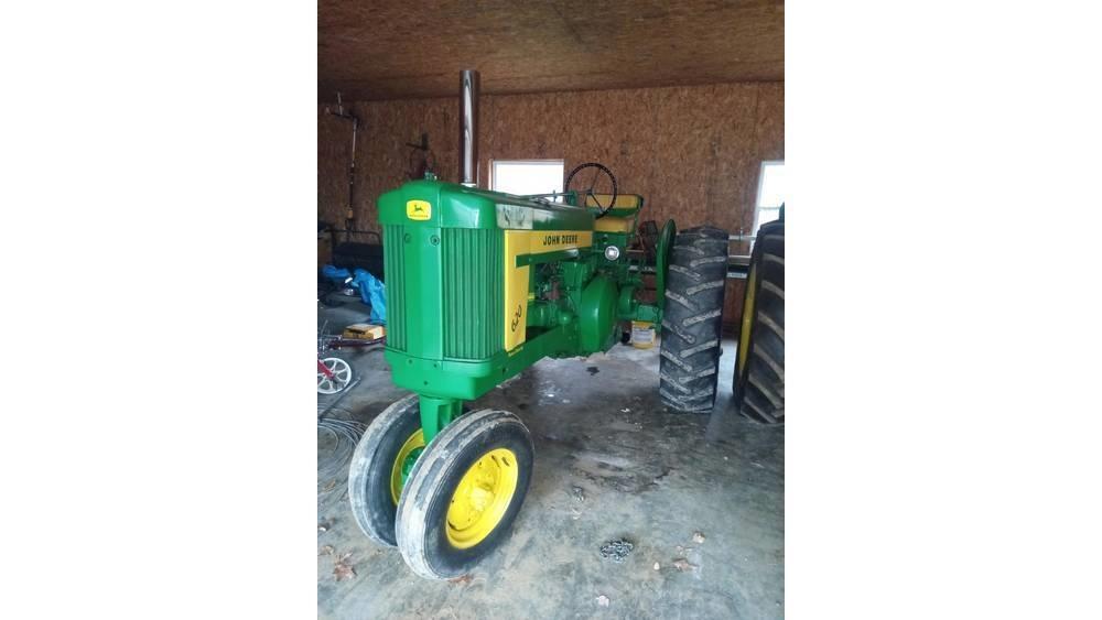 John Deere 620 Traktorji