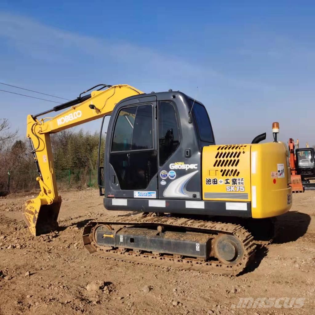 Kobelco SK75-8 Midi bagri 7t – 12t