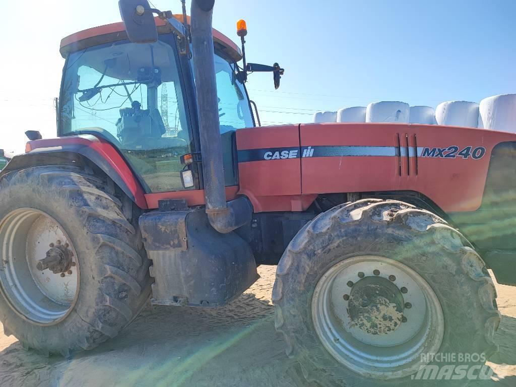 Case IH MX 240 Traktorji