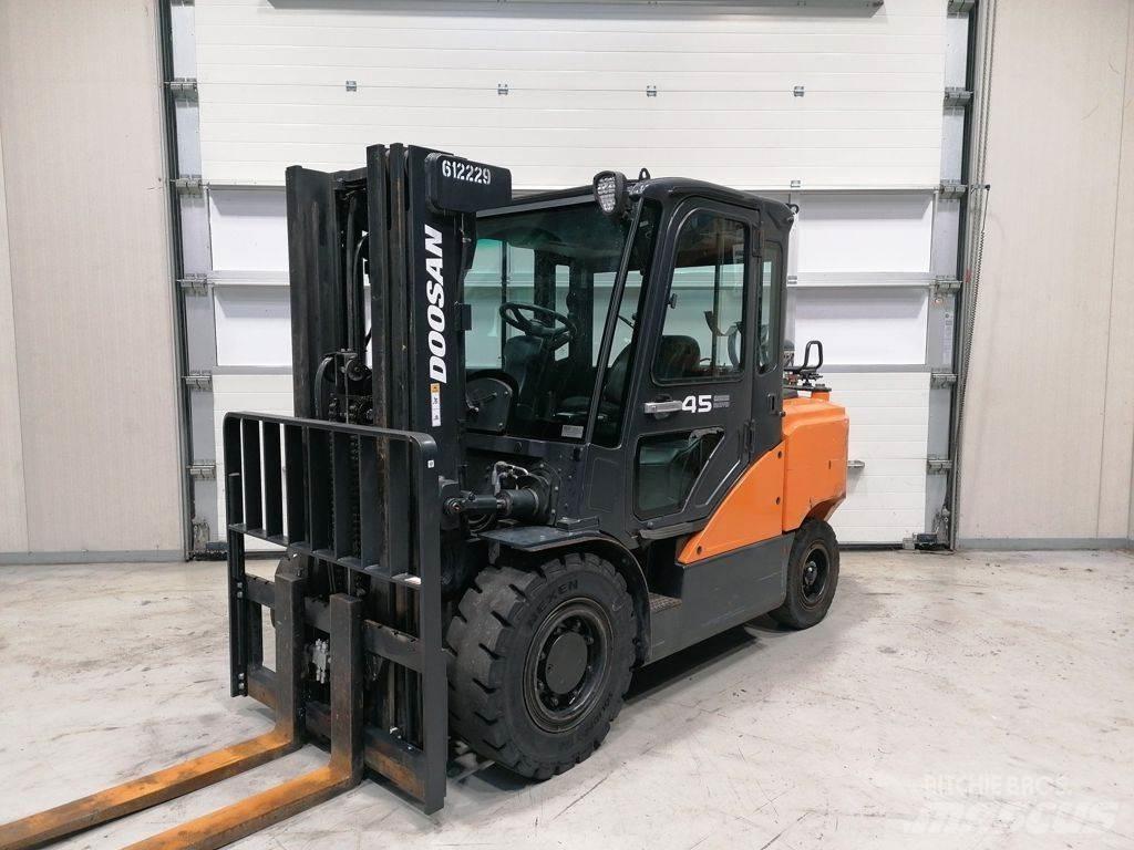Doosan G45SC-7 Plinski viličarji