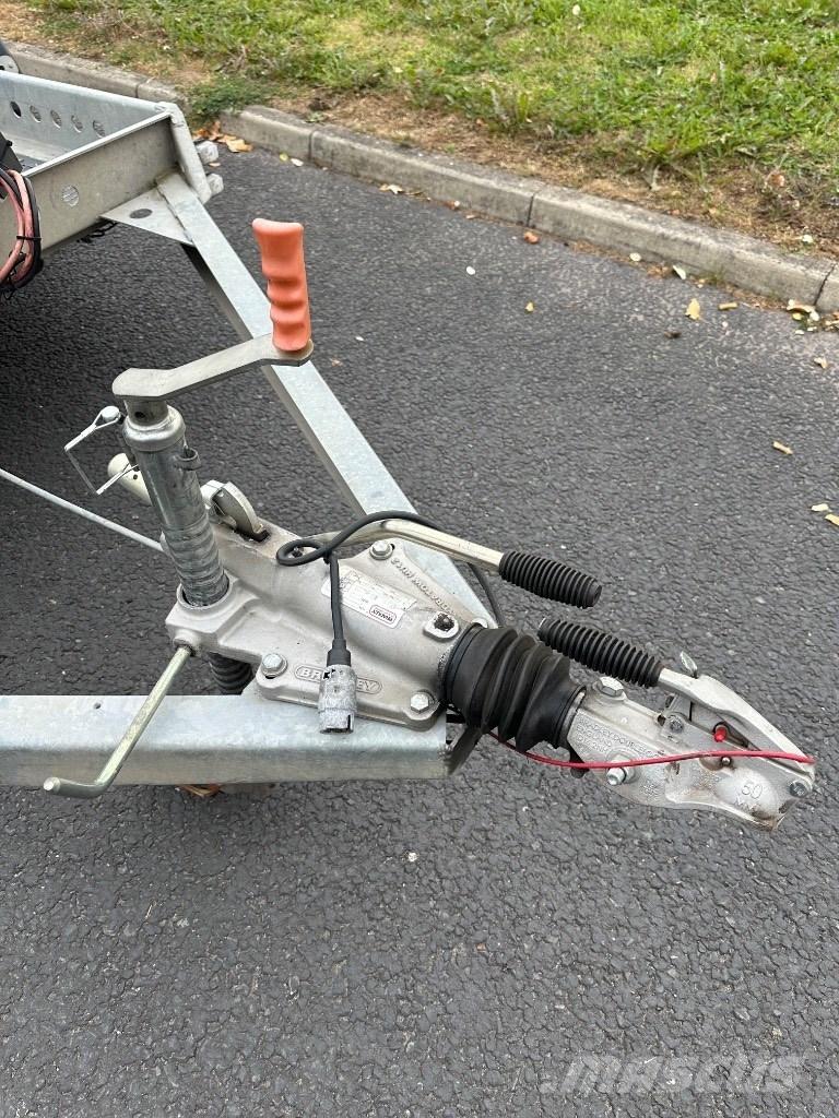  MOTIV TC3000 Avto prikolice