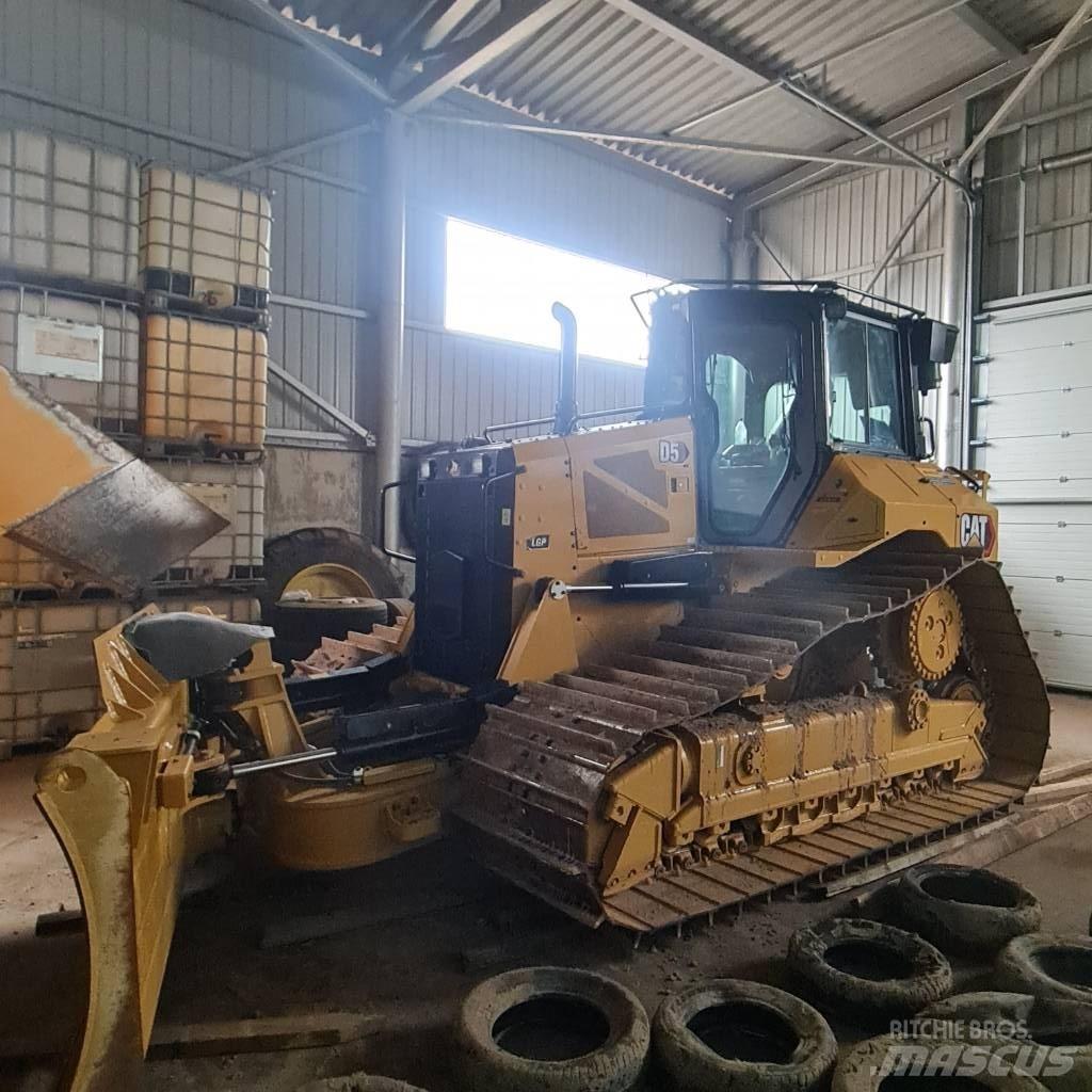 CAT D 5 LGP Buldožerji goseničarji