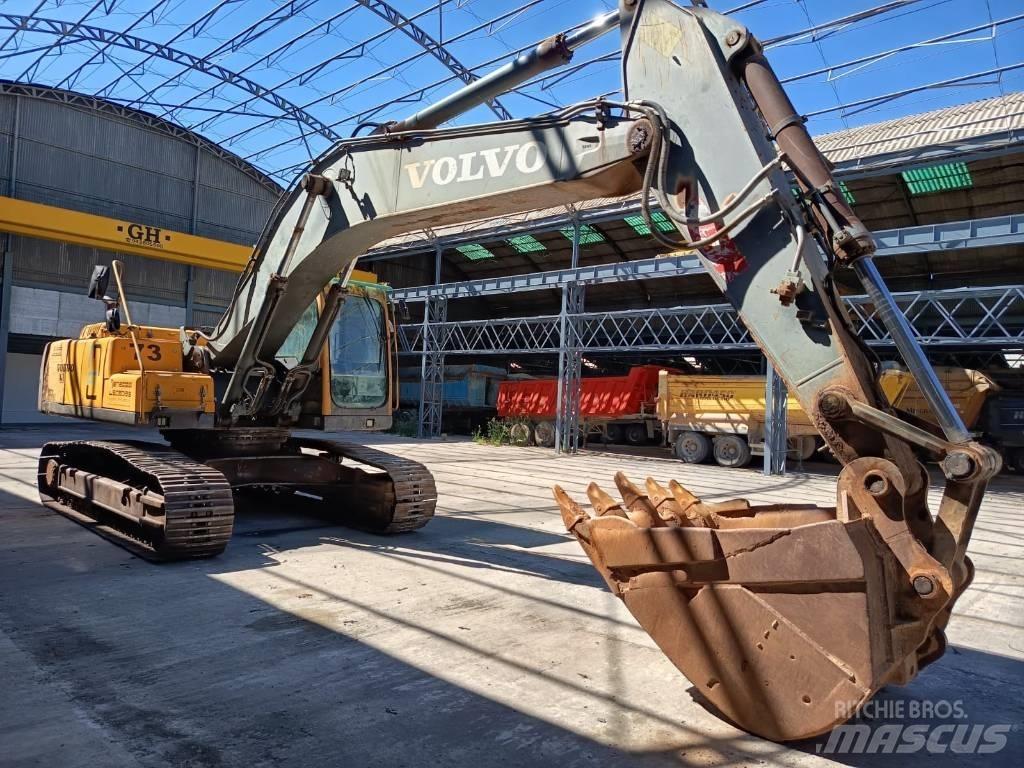 Volvo 290 Bagri goseničarji