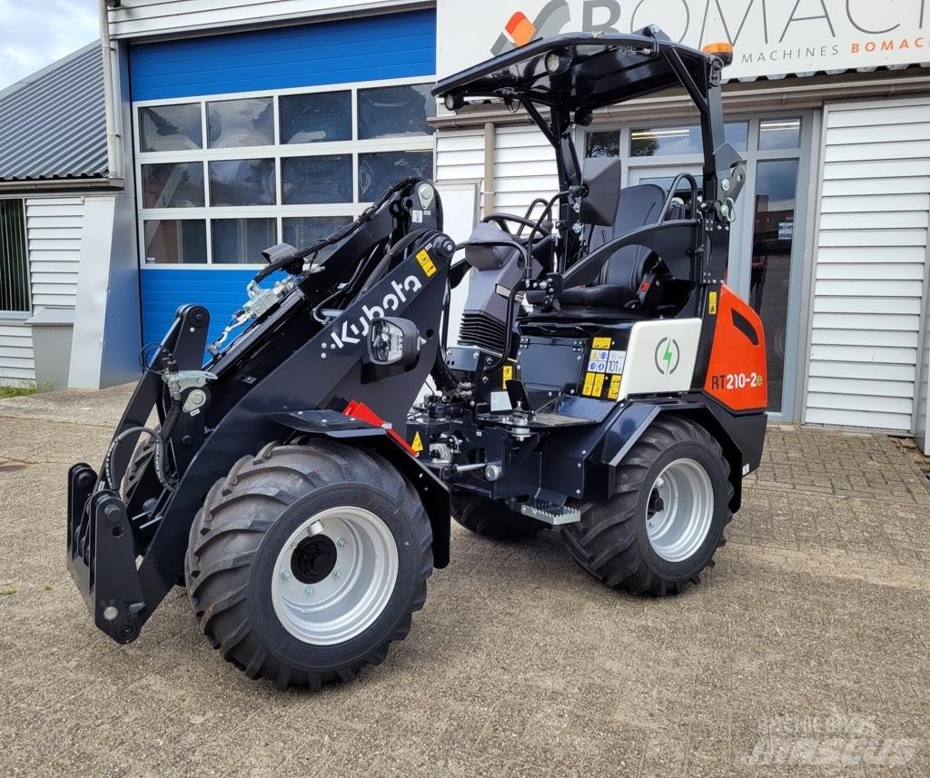 Kubota RT210-2E Kolesni nakladalci
