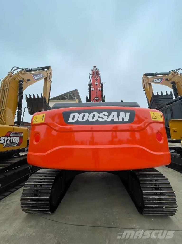 Doosan DX 225 LC Bagri goseničarji
