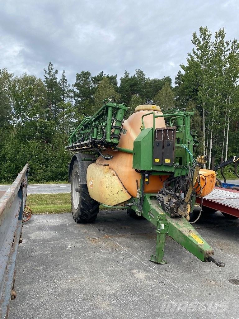 Amazone UX 5200 36m Vlečne škropilnice
