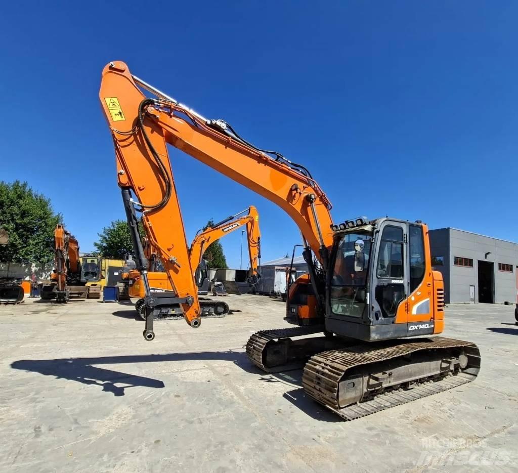 Doosan DX140LCR-5 Bagri goseničarji