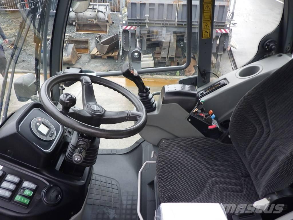 Kramer 8115 Kolesni nakladalci