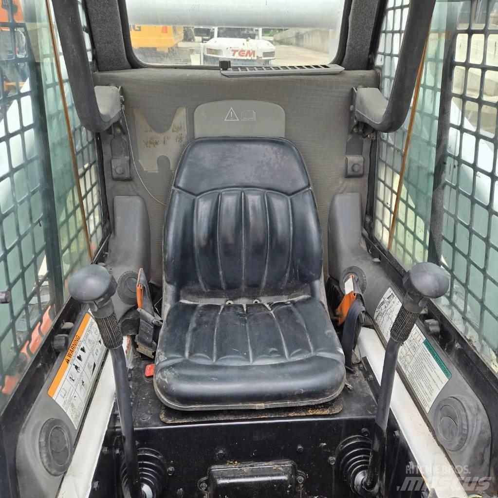 Bobcat S 300 Skid steer mini nakladalci