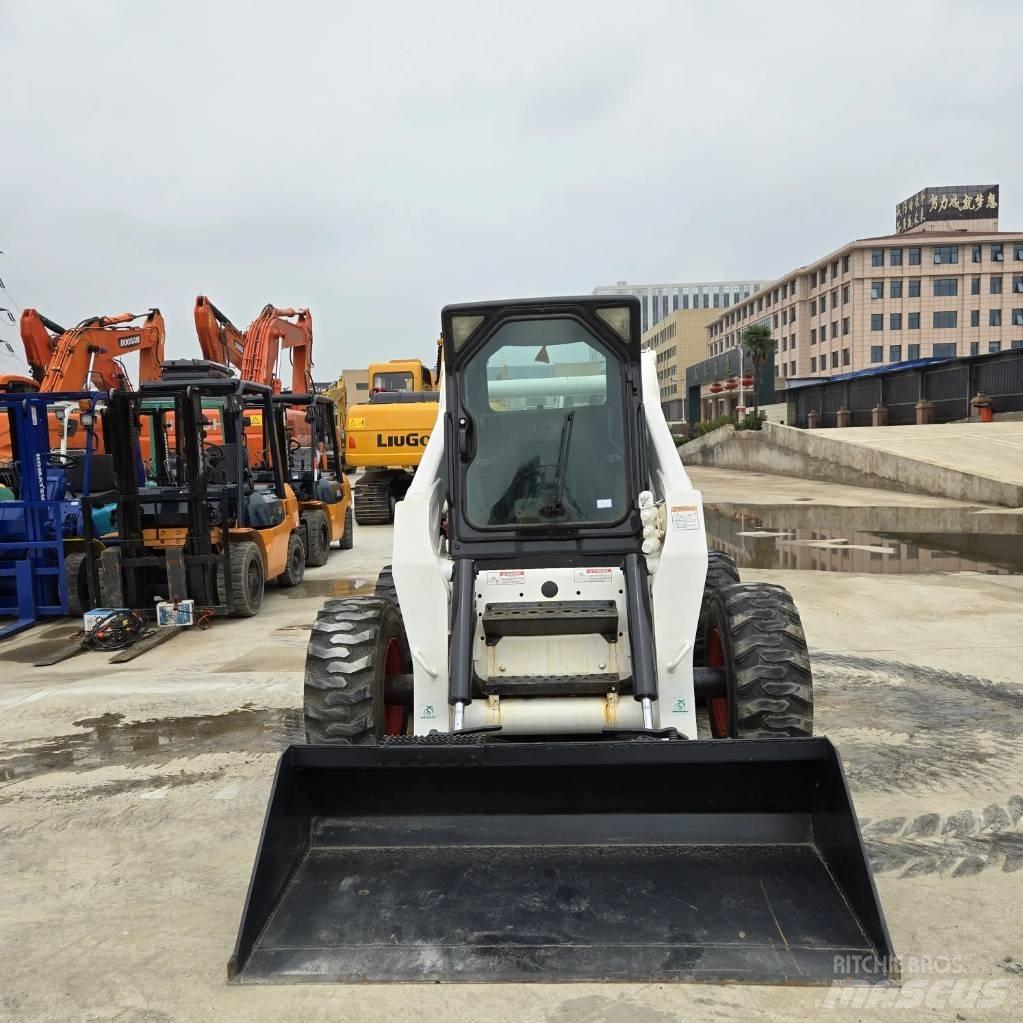 Bobcat S 300 Skid steer mini nakladalci