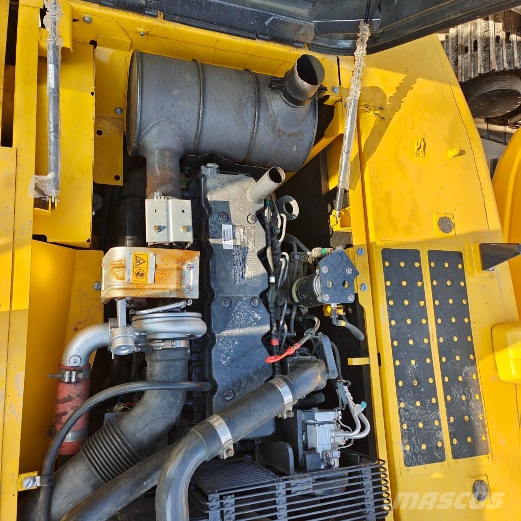 Komatsu PC 220 Bagri goseničarji