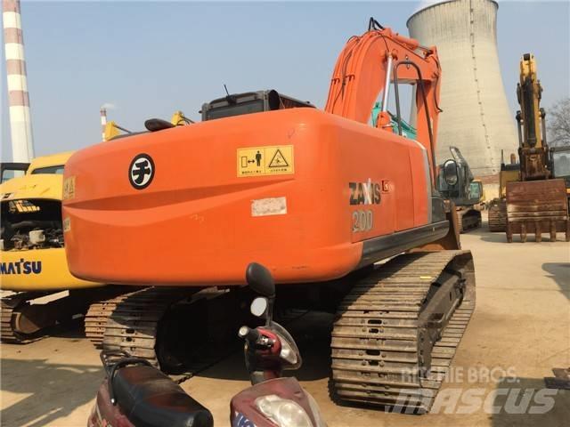 Hitachi ZX 200 Bagri goseničarji