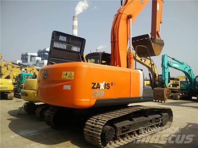 Hitachi ZX 200 Bagri goseničarji