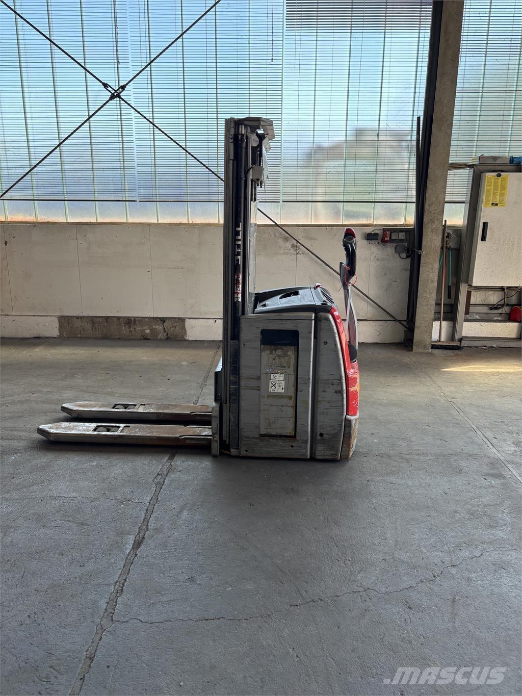 Still EXV 16 Samopogonski ročni viličarji