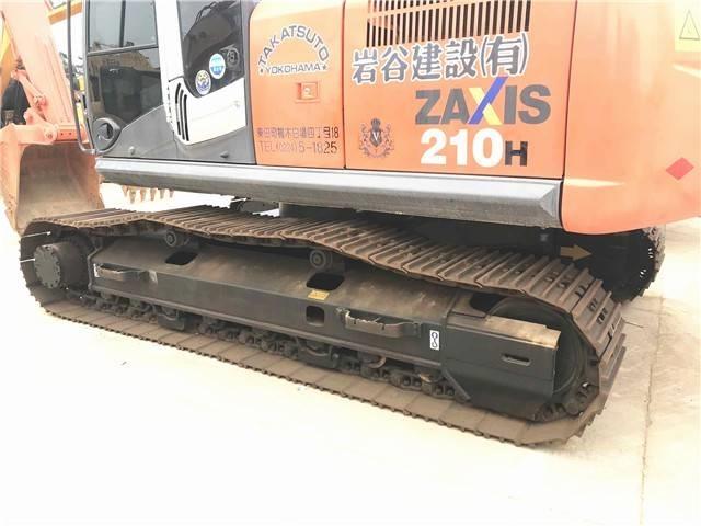 Hitachi zx210 Bagri goseničarji