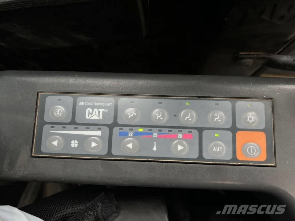 CAT 321D LCR Bagri goseničarji