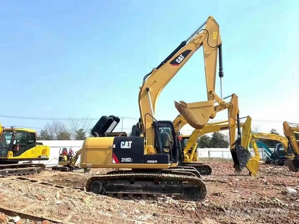CAT CAT318D Bagri goseničarji