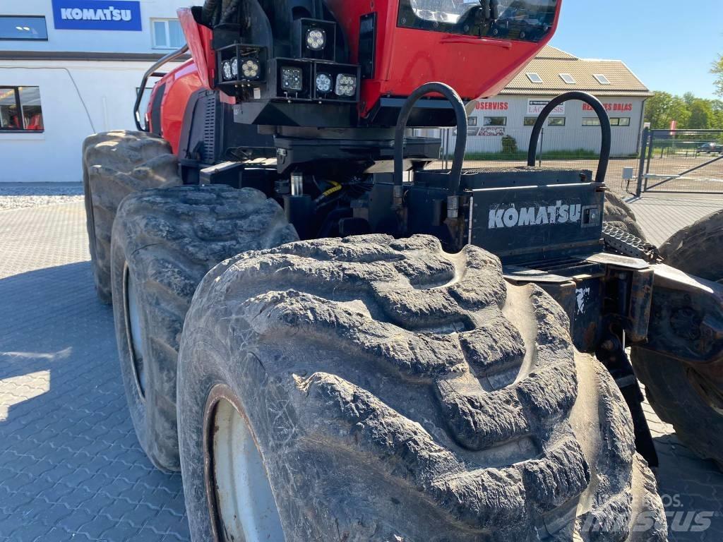 Komatsu 911 Harvesterji