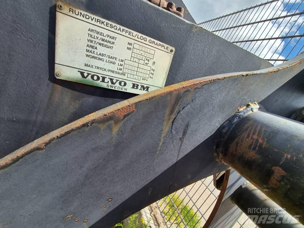 Volvo BM Holzgreifer Bagri za prekladanje primarnih/sekundarnih surovin