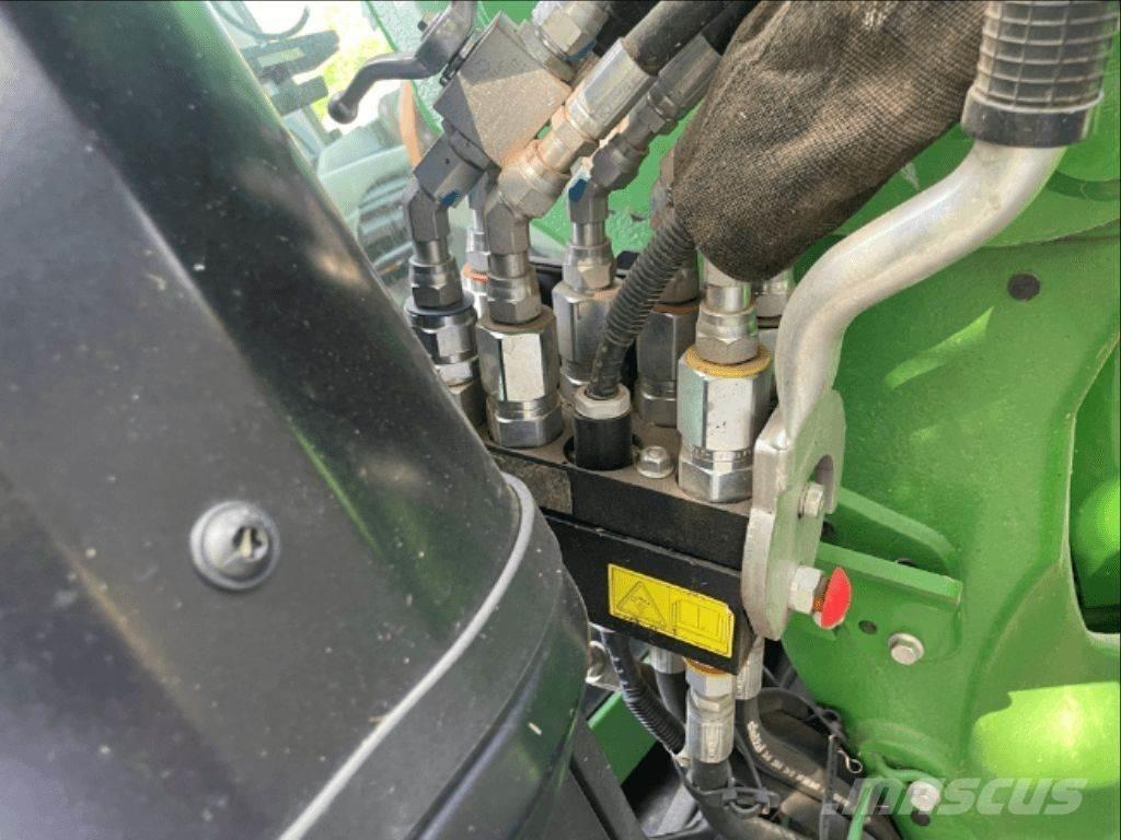 John Deere 6120 M Traktorji