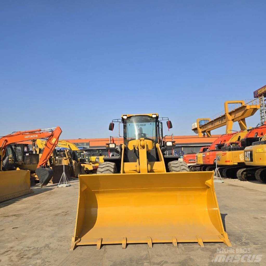 SDLG LG 955 F Kolesni nakladalci