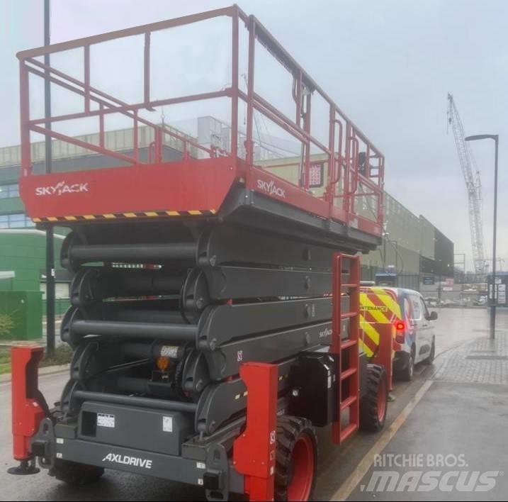 SkyJack SJ9664RT Škarjaste dvižne ploščadi