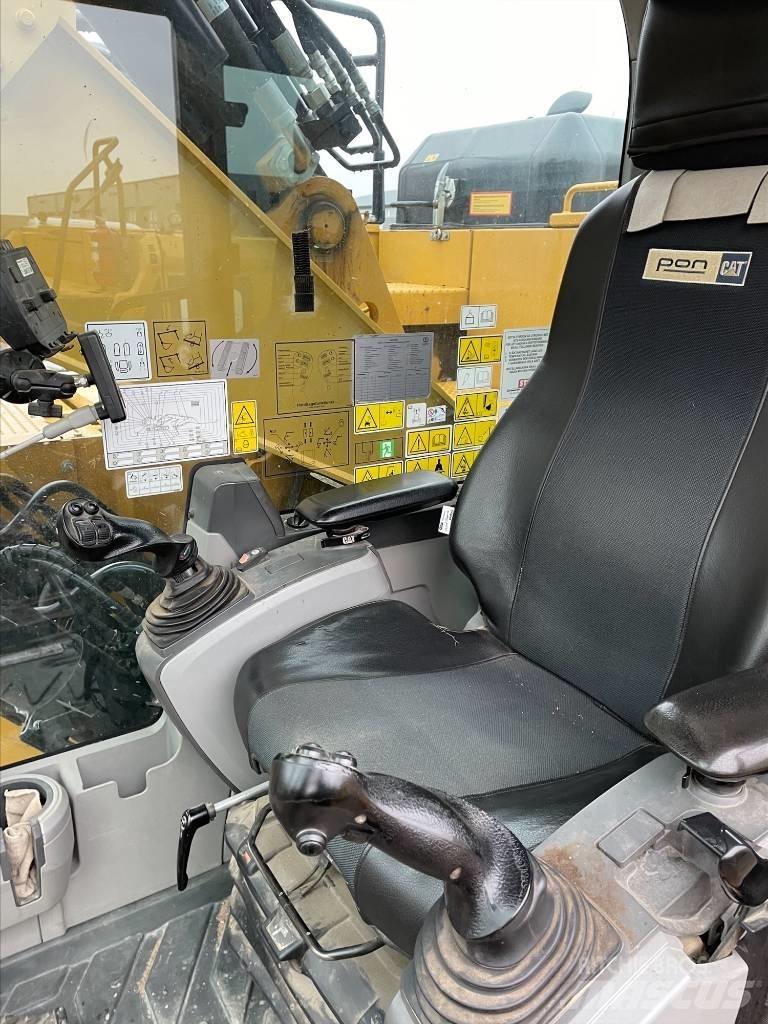 CAT 325F Bagri goseničarji