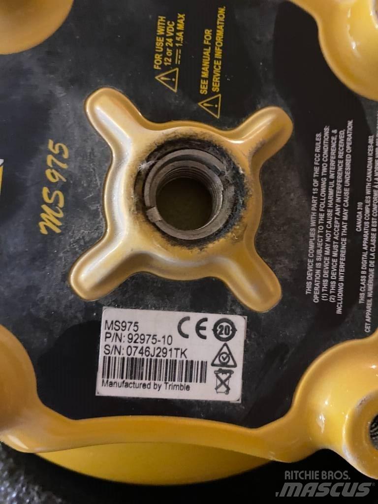 Trimble CB460 vals Instrumenti, merilna in avtomatizacijska oprema