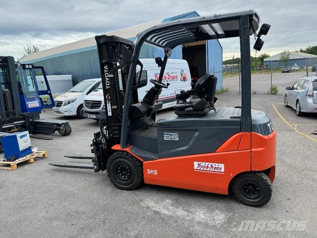 Toyota 8FBMT25 Električni viličarji