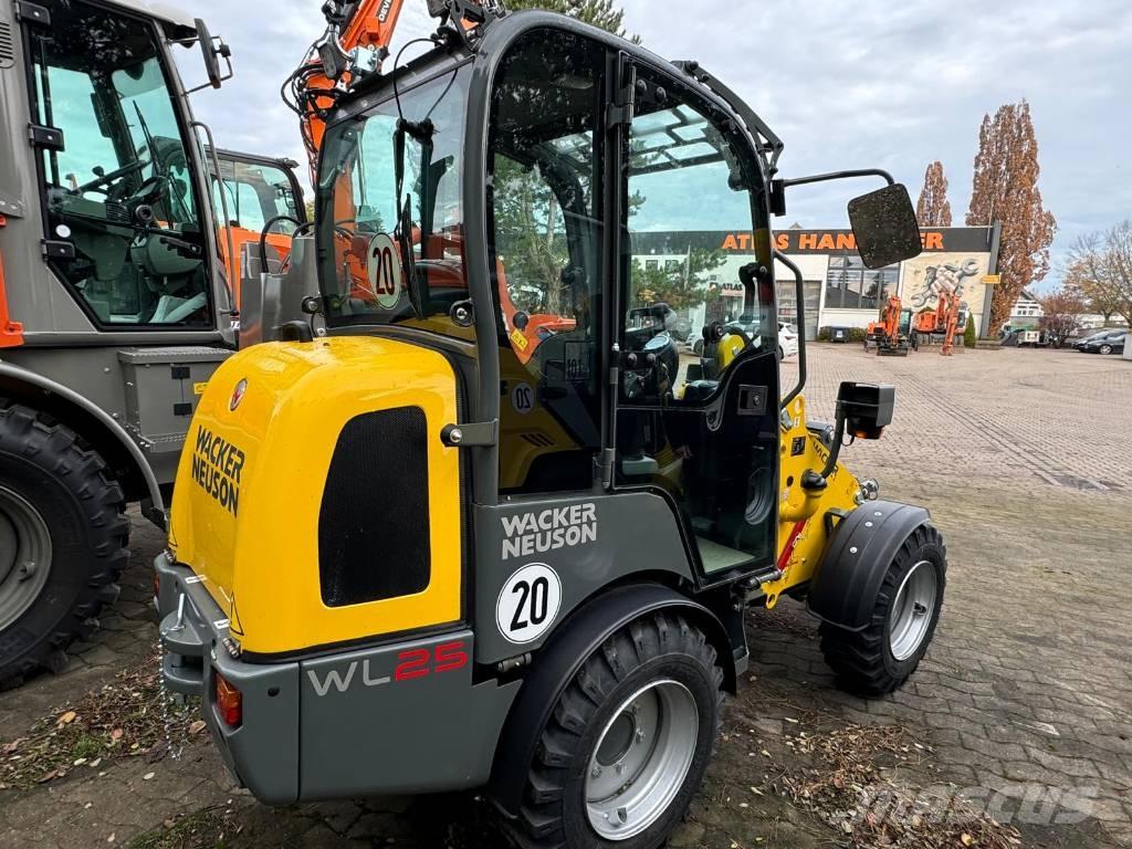 Wacker Neuson WL 25 Kolesni nakladalci