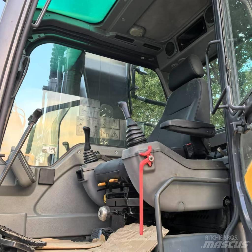 Volvo EC 210 D Midi bagri 7t – 12t
