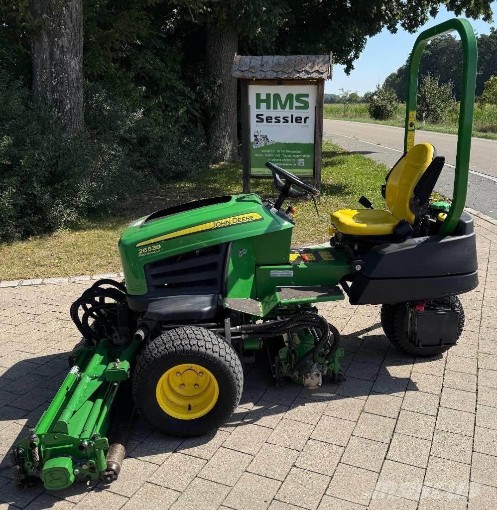 John Deere 2653 B Kosilnice za zunanji prostor