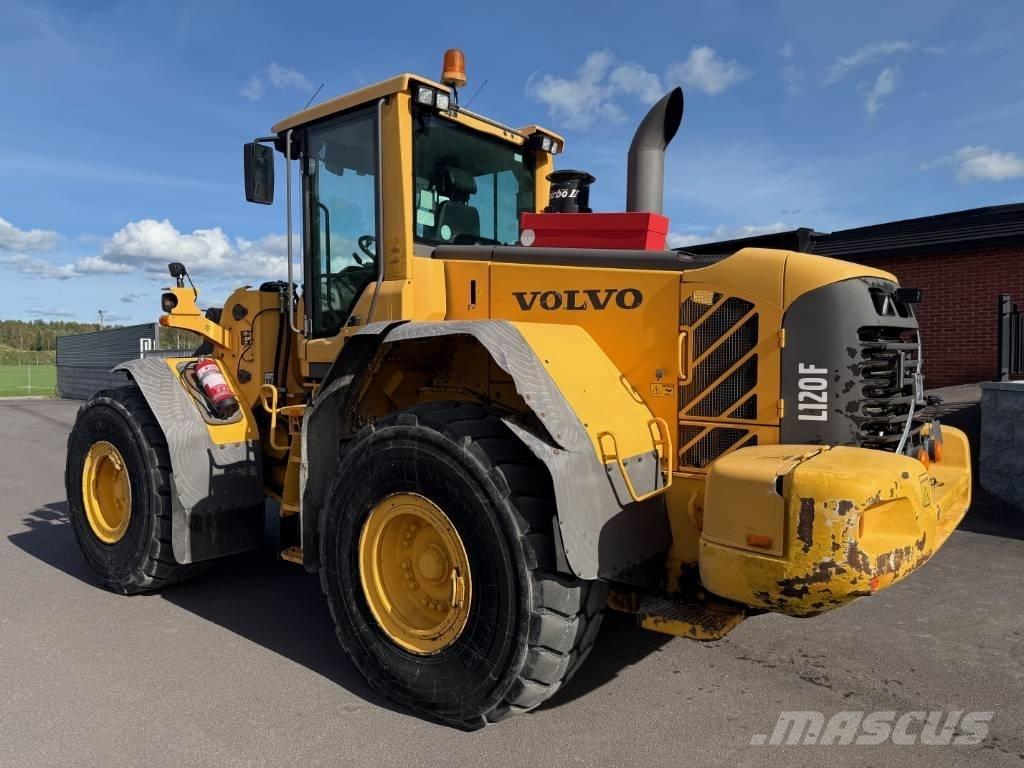 Volvo L 120 F Kolesni nakladalci