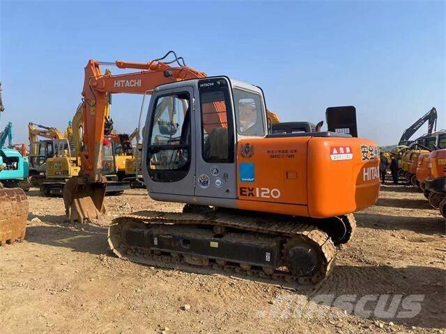 Hitachi EX120 Bagri goseničarji