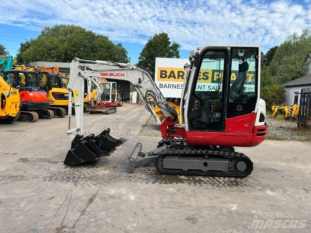 Takeuchi TB 230 Mini bagri <7t