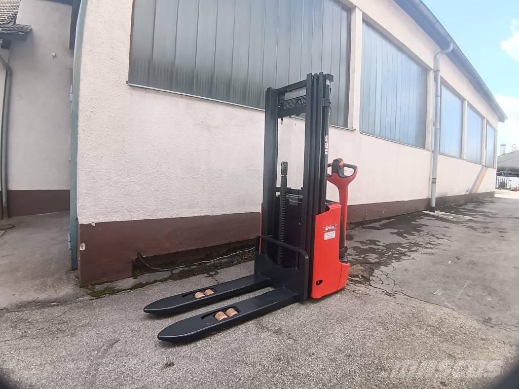 Linde L 12 Samopogonski ročni viličarji