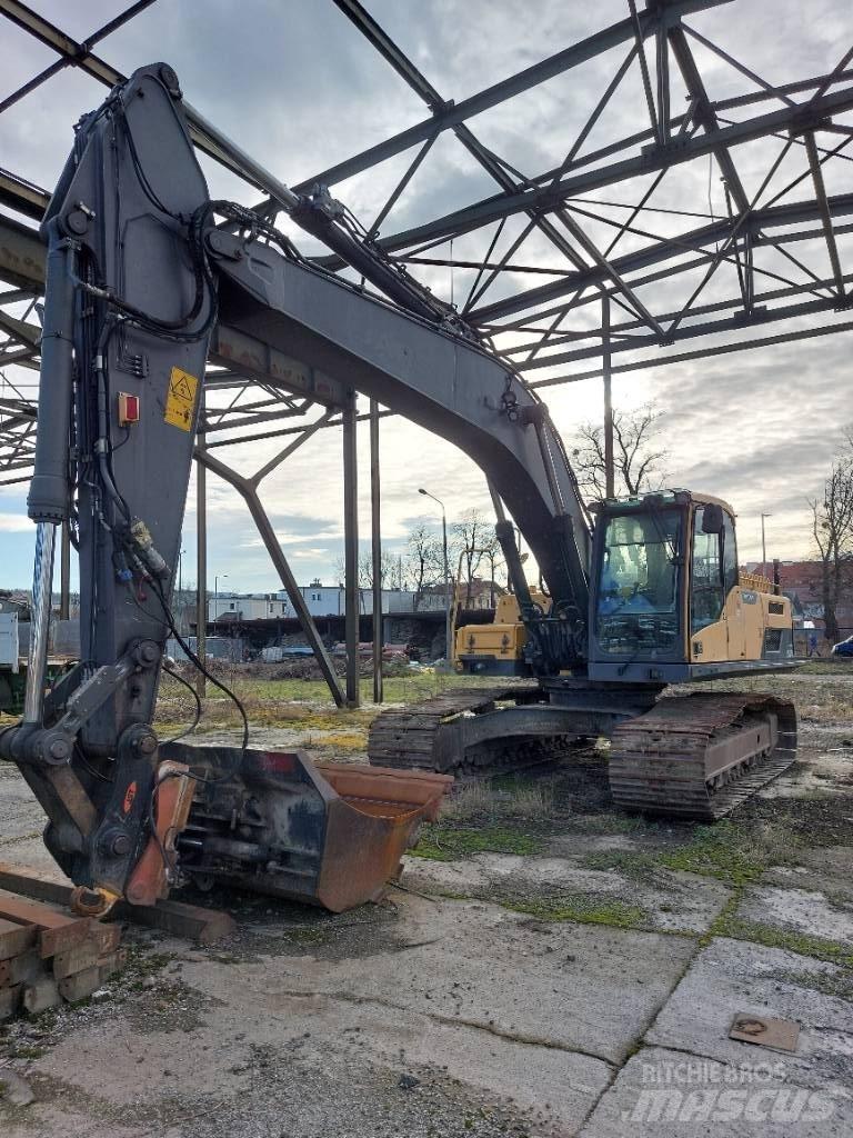 Volvo EC 250 D L Bagri goseničarji