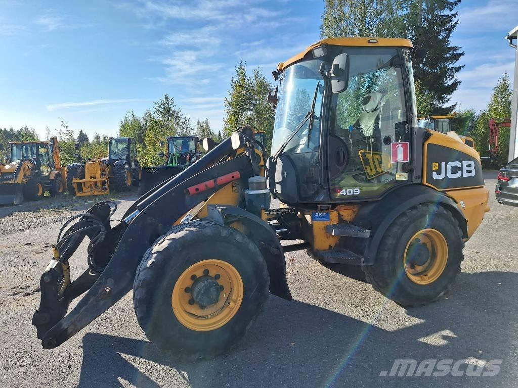 JCB 409 Kolesni nakladalci