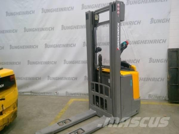 Jungheinrich ERC 212 Samopogonski ročni viličarji