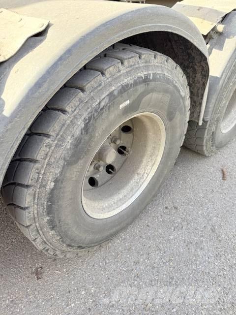 Scania S 580 Vlačilci