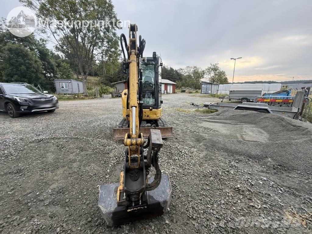 Komatsu PC 26 MR Mini bagri <7t