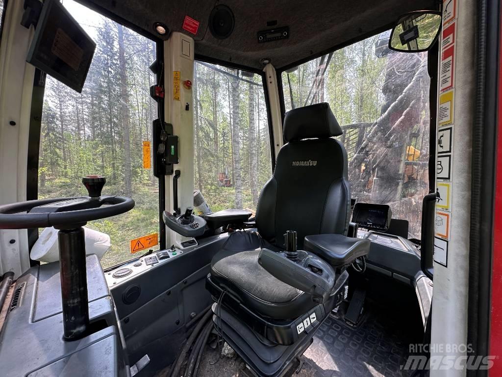 Komatsu 845 Forwarderji
