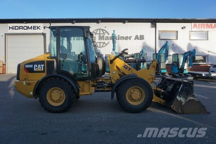 CAT 906 M Kolesni nakladalci