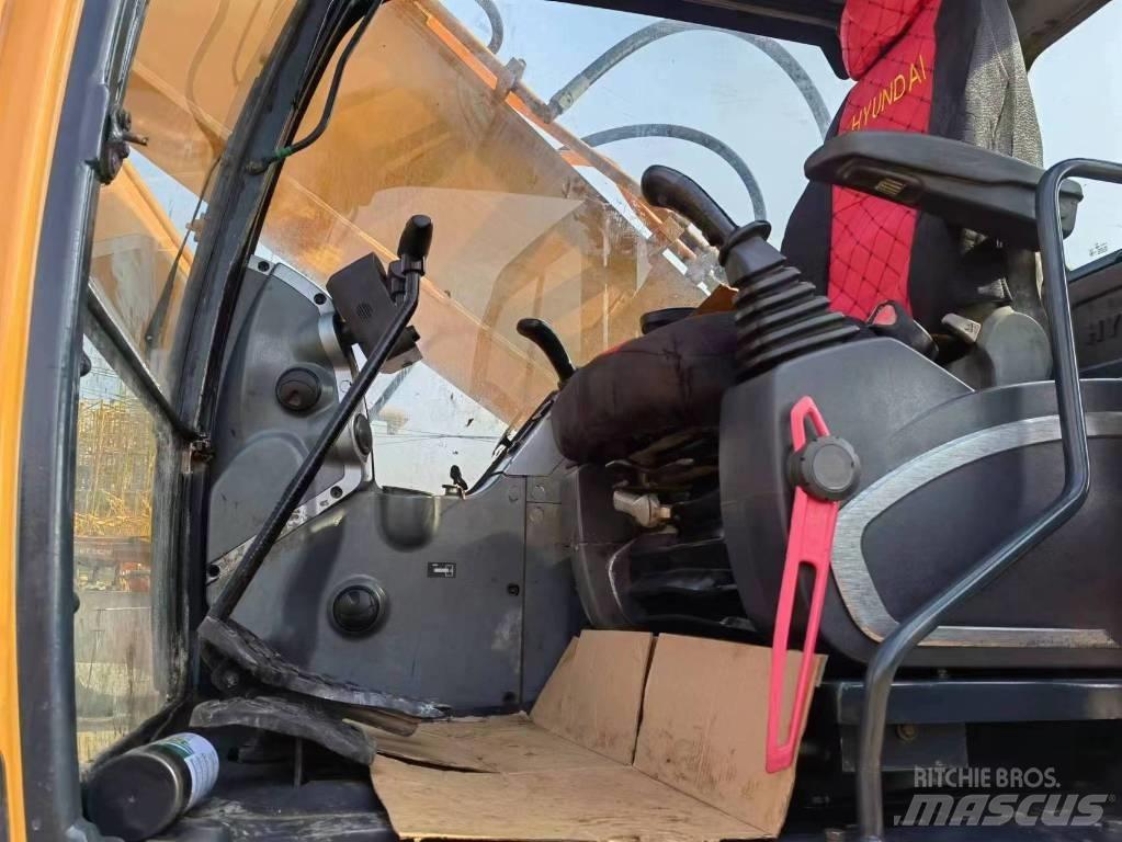 Hyundai 30 L-9 A Bagri goseničarji
