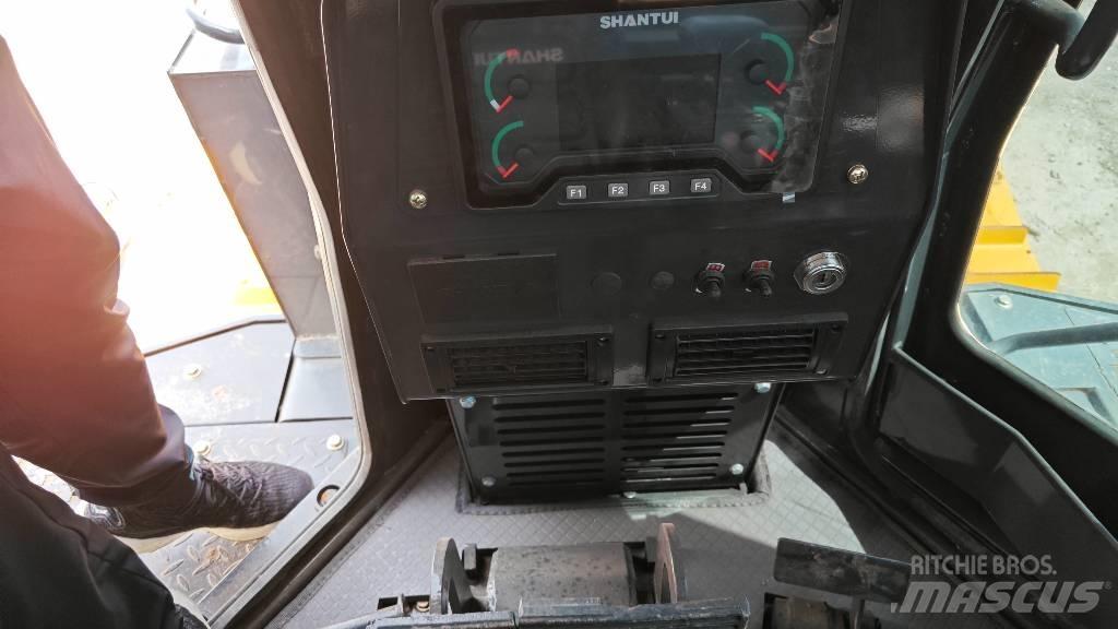 Shantui SD 22 Buldožerji goseničarji