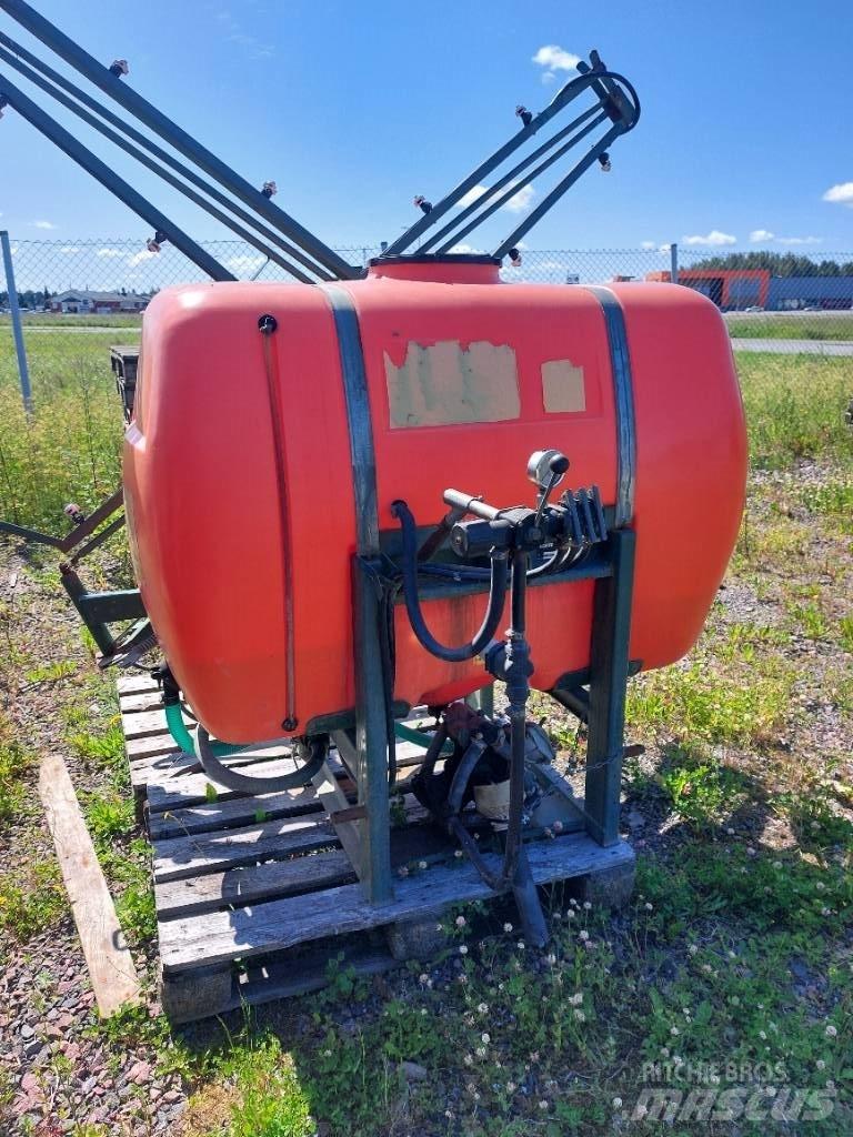 Eho 900l/12m Montirane škropilnice