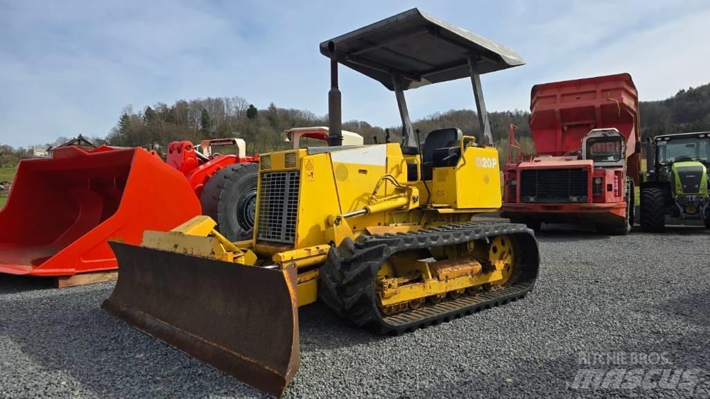 Komatsu D20P-7 Buldožerji goseničarji