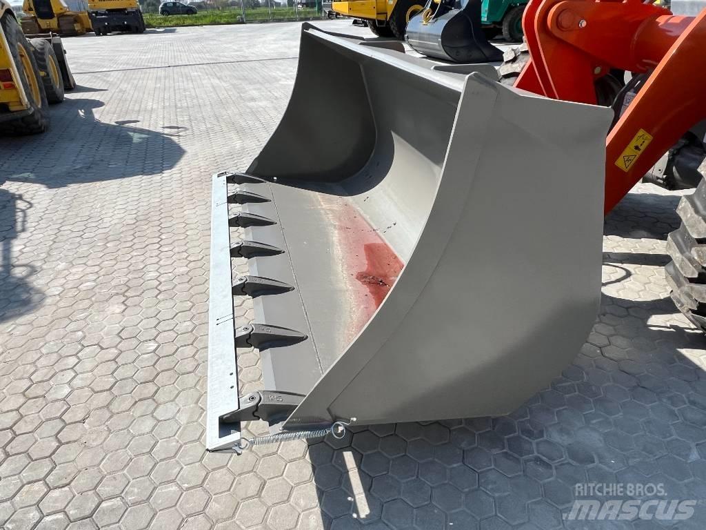 Weycor AR560 Kolesni nakladalci