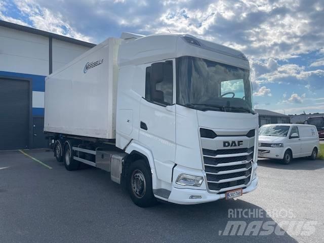 DAF XG 530 FAN Tovornjaki zabojniki