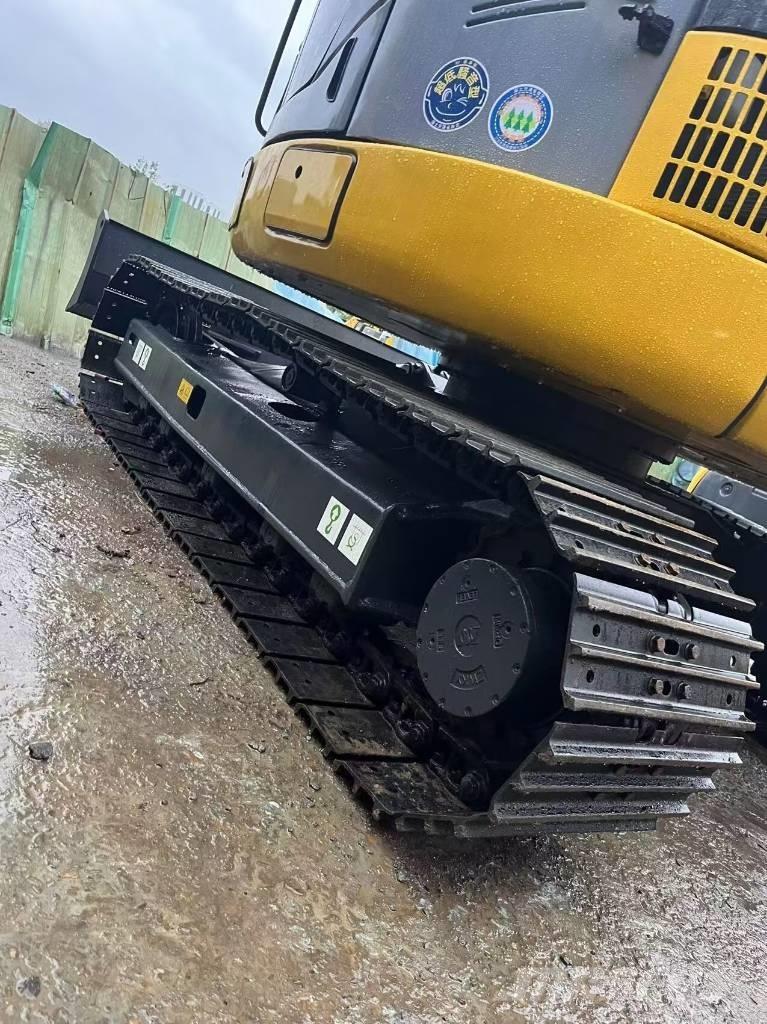Komatsu PC 78 Bagri goseničarji